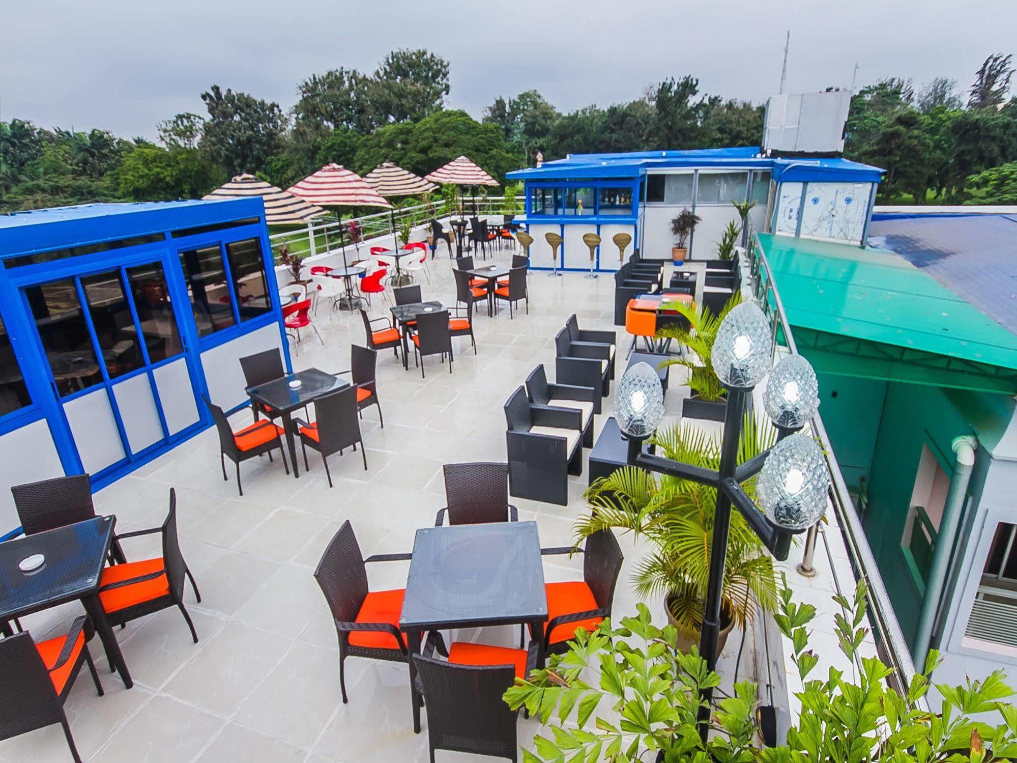 Golfview Suites & Conference Center Ikeja Exterior foto